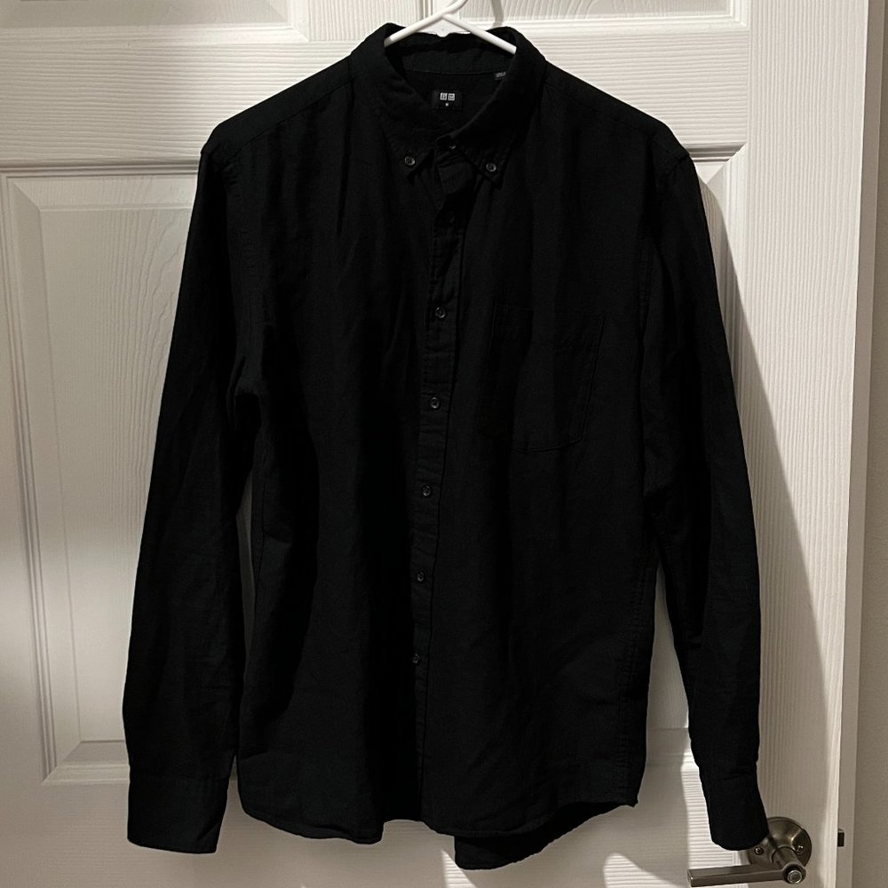 UNIQLO Black Button Down Shirt